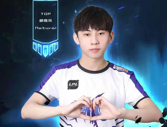 郝伟用他的 郝伟用他的